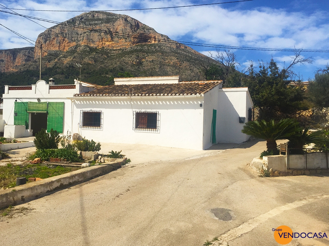 Small Tradicional villa at Montgo Javea